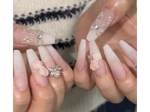 ネイルアンドアイラッシュヴィーナ ゆめタウン廿日市店 (Nail&EyeLash Vina)