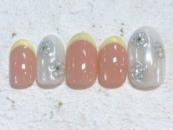 ネイルビート(NAIL BEAT)/フレンチ フラワー