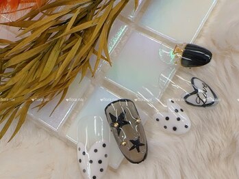 フローラネイルサロン/