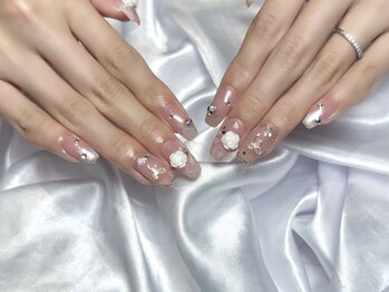 プリュム(plume)の写真/《韓国ワンホンがリピーター様に大人気》上品なデザインで周りと差のつく指先に彩ります♪モチ重視◎