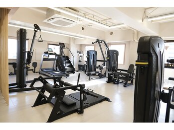 タッグ24(TAG24)/有酸素マシーンも完備