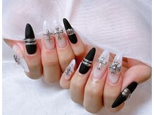 マルチューネイル 池袋(MARUCHU NAIL)/やり放題！モノクロシルバー