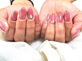 ディライト(delight.)の写真/大人女性向けサロン♪シンプルネイルOKな職場の方やネイルが初めての方にもオススメ◎是非お試しください！