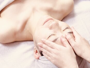 プルトワ(Pour Toi)の写真/【大人女性の美肌作り】豊富なメニューからお肌やお悩みに合わせてオーダー施術！時短オプションも人気！