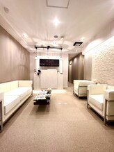 エイチ アンド ビー(H&B) kim