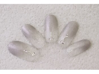 ネイルルージュ(Nail Rouge)/涼しげなグレーグラデーションね