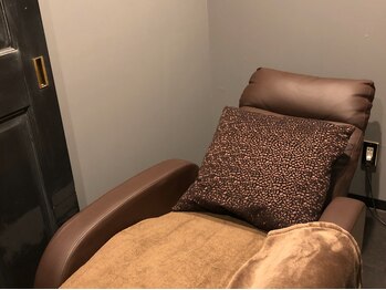 シィ(Sii)/個室内/リクライニングチェア♪