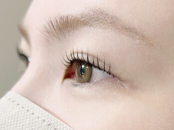 オルガン アイラッシュ(Organ EYELASH)の写真/下がりまつげも根本から立ち上げ!!【パリジェンヌラッシュリフト5940円】上向きまつげでナチュラル美人♪