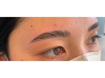 ラディアント(RADIANT)/ハリウッドブロウリフト