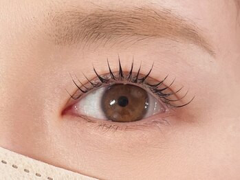 ビー 鳥栖店(Bee)の写真/【まつげパーマトリートメント込み3850円】自然なカールで上品な目元に♪朝のメイク時間も楽しくなる◎