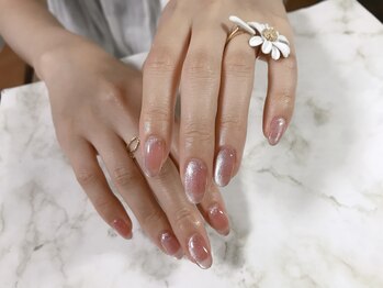 キキネイル たまプラーザ店(kikinail)/上品な煌めき マグネットネイル