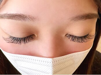 オンドットオフ(ON.OFF)の写真/【バインドラッシュあり】モチの良さが自慢！最新技法でばっちり盛れる華やかな目元に☆オフ込みメニューも