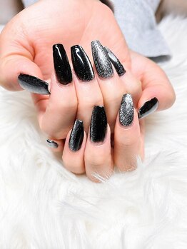 シュルーネイル(Shul-Nail)/艶感たっぷり◎ブラックマグ