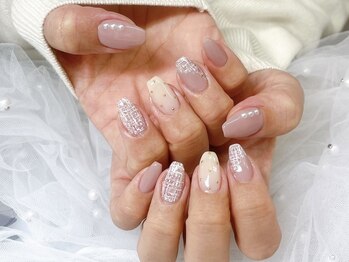 サロン アミリー(Salon Amiely)/アートフリー120分☆持ち込み