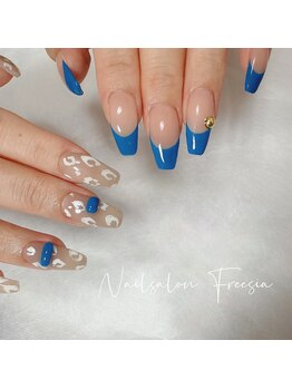 フリージア(Freesia)/チグハグデザイン