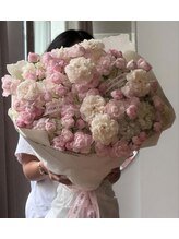 Eli Nails 新宿【エリネイルズ】《長さだし専門店/つけ放題/持ち込み/スカルプ》 りん