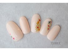 スリー 自由が丘(THREE)/押し花ネイル