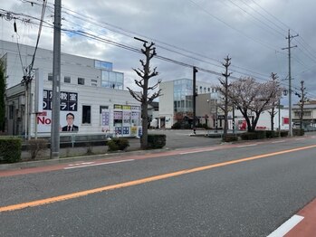 ビダンドウ(BIDANDO)/南松本駅側から見た駐車場