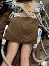 シャリル(CHARIRE)