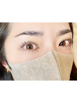 ナチュラル上品な目元にしたい