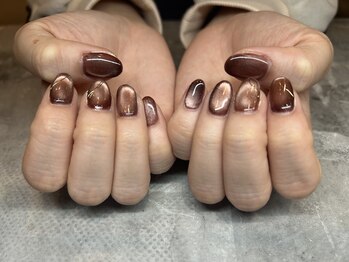 エーナイン 卸町店/マグネット&アート