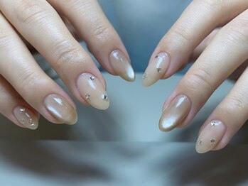 ヴィーナスネイル(Venus Nail)/宝石ネイル