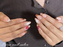 リオラ(Liora)/海外風ネイル　個性派　持ち込み