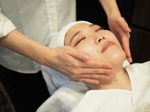 Shaving & Bridal HIRO GINZA 大宮駅前店【シェービング&ブライダル】 の雰囲気(1席1席が個室空間になっているので、人目を気にせずリラックス♪)