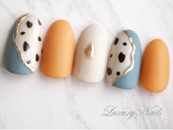 ラグジュアリーネイルズ アカバネ(Luxury Nails Akabane)/マット*柄ネイル