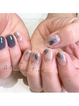 アトリエ プラス リム(atelier +LIM)/ブルーグレーとブラウン