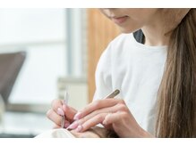 シンプリー ネイルアンドアイラッシュ 祖師谷大蔵店(Simpliee Nail&Eyelash)の雰囲気（くすみ系カラーエクステ用意がございます。ネイルと同時施術歓迎）