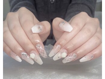 ハラ(Hara)/ホワイト　バラ　チェック