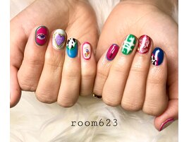 にぎやかネイル