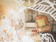 ワンスアポンアタイム(Once upon A time)/あたたかい陽の光が差し込む空間