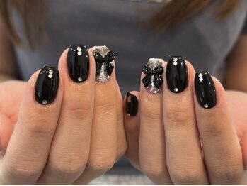 ネイルメゾン 梅田(NAIL MAISON)/ブラックシルバーラメリボン