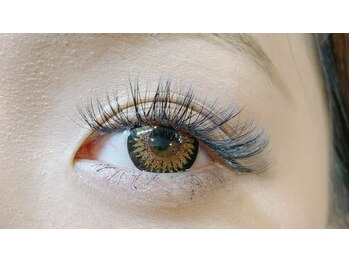 アムール(amour)/ボリュームラッシュ