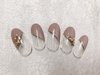 エストラッシュアンドネイル 銀座店(est lash&nail)/8500円コース　斜めフレンチ