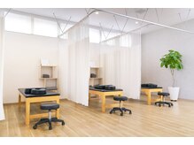 リード整骨院(LEAD整骨院)/施術室・ベッド