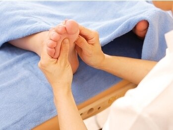 （足つぼ、ボディケア）組み合わせ自由60分　\3900