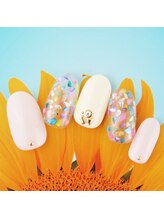 ラ カゼッタ(La casetta)/カラフルシェルネイル