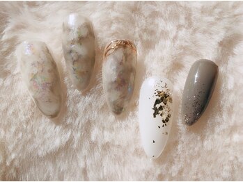 ムーンズ(Moon's)/