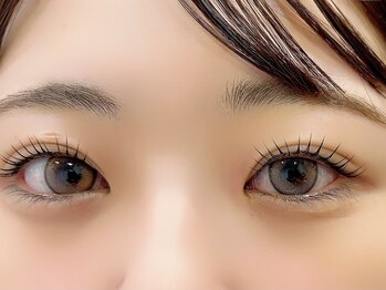 キー バイ マグフィル(KYE by Mag filu)の写真/モチの良さ×抜け感愛されeye！まつげパーマ￥4,980～韓国束感/キープ力◎自然に盛れた目元に!