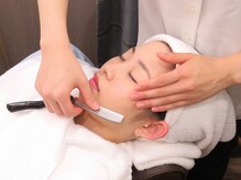 グレイスフルバーバー 赤坂見附店/美肌シェービング 