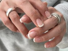 ミエレ(miele)/春オフホワイトフレンチネイル