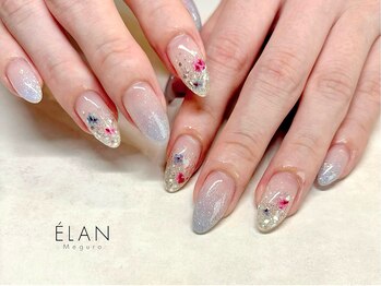 エラン メグロ(ELAN Meguro)/押し花ネイル