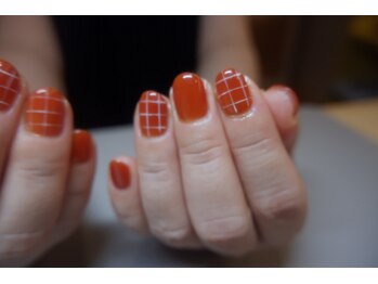 テラコッタ×チェック柄