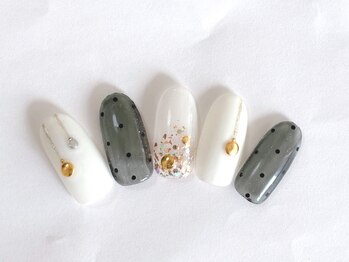 ネイルサロン アンスリウム(Anthurium)の写真/飽きずに長く楽しめる、シンプルネイルが得意◎指先を上品に見せる繊細デザインで指先をさりげなく格上げ♪