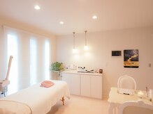 清潔感のあるお部屋でリラックス【完全個室/毛穴ケア/シミケア】