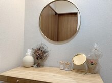 オーガッタ ジャヴェ(O'gutta Juve)/《メイクルーム》