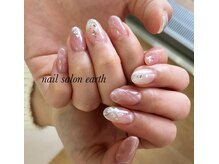 アース(Earth)/ピンクのニュアンスネイル